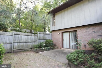 7245 Ridgeway Dr, Manassas, VA 20112 - photo 6