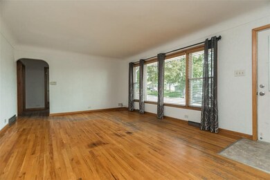 1624 11th St NW, Cedar Rapids, IA 52405 - photo 5