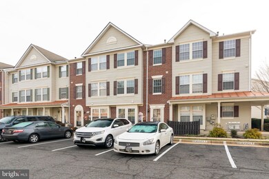 8317 Duck Hawk Way unit 73, Lorton, VA 22079 - photo 4