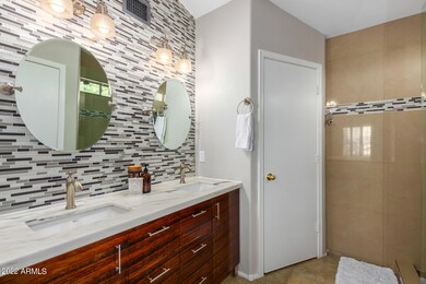 Owners bath