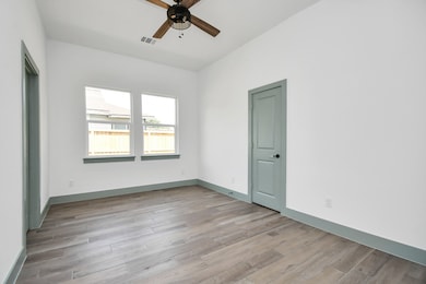 10917 San Jacinto Dr, La Porte, TX 77571 - photo 7