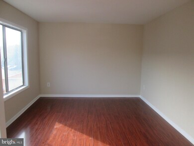 11373 Laurelwalk Dr, Laurel, MD 20708 - photo 4