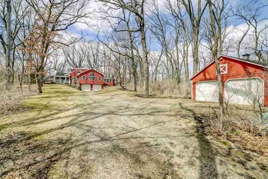 2657 Fitchrona Rd, Verona, WI 53593 - photo 2