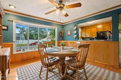 3 Pine Tree Dinning Room 1