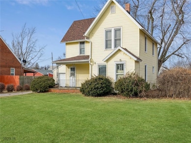 803 W 6th St S, Newton, IA 50208 - photo 3