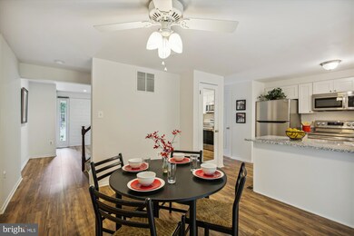 14414 Pebble Hill Ln, North Potomac, MD 20878 - photo 7