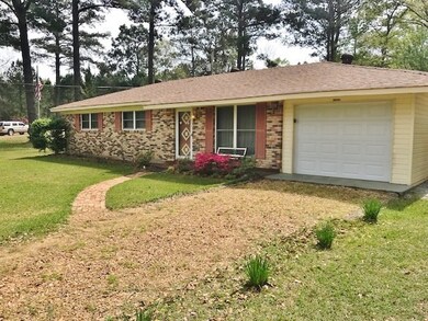 1070 Page Dr, McComb, MS 39648 - photo 2