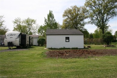 Room for your camper or boat. And room for a garde