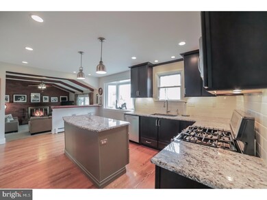 129 Glenn Oak Rd, Norristown, PA 19403 - photo 2