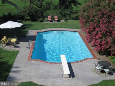 25445 Point Lookout Rd, Leonardtown, MD 20650 - photo 2