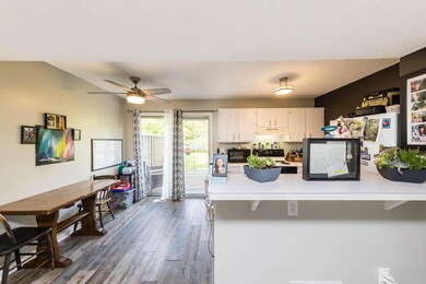 Eat in kitchen space