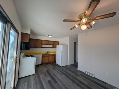 166 Shagbark Dr unit 166, Derby, CT 06418 - photo 5