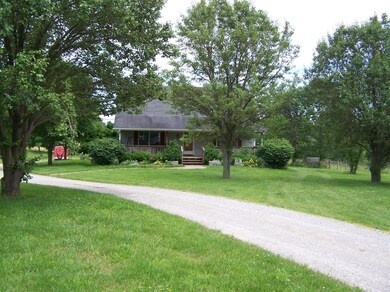 171 Hopewell Rd, Harrodsburg, KY 40330 - photo 2