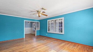 4705 Los Angeles St, Houston, TX 77026 - photo 3