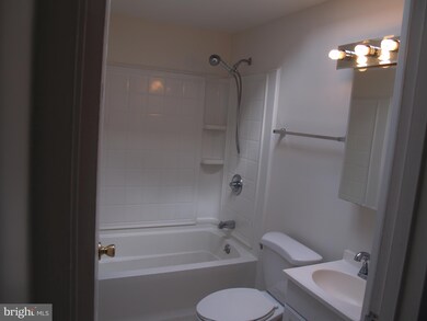 800 Rambo Ct, Halethorpe, MD 21227 - photo 7