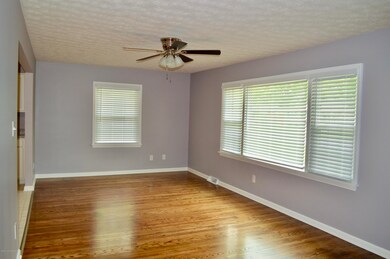 47EFBCE6-8B7A-45EA-819A-0EBAD9608453_1_2