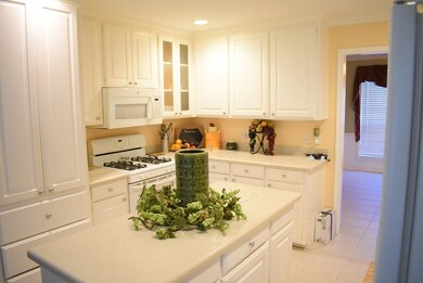 608 Oakview Dr, Nacogdoches, TX 75965 - photo 4