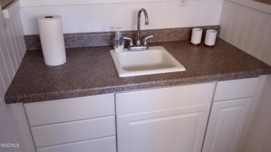 301 Ballentine St, Bay Saint Louis, MS 39520 - photo 7