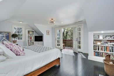 15 Verona Dr Greenwich CT-large-025-21-0
