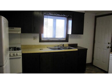 12 Varnum Ave, Bristol, RI 02809 - photo 5