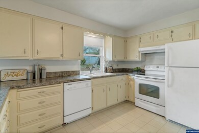 825 Teak Ct SE, Salem, OR 97306 - photo 7