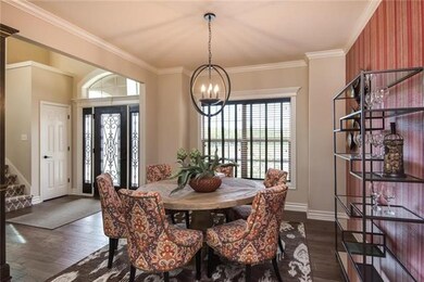 1504 SW Cross Creek Dr, Lee's Summit, MO 64082 - photo 3