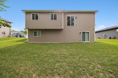 303 29th Ave SE, St. Cloud, MN 56303 - photo 3