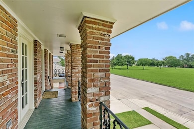 Ext front porch