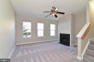 42520 Mayflower Terrace, Ashburn, VA 20148 - photo 2