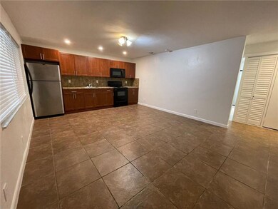 632 SW 6th Terrace unit WEST, Hallandale Beach, FL 33009 - photo 5