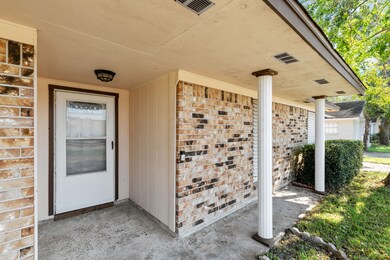 2707 Mustang Rd, Alvin, TX 77511 - photo 4