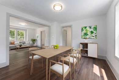 Virtually Staged dining room