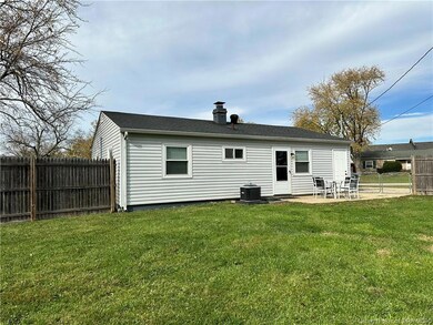 3112 Beacon Dr, New Albany, IN 47150 - photo 4