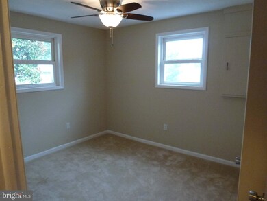 1005 Broadview Blvd N, Glen Burnie, MD 21061 - photo 5