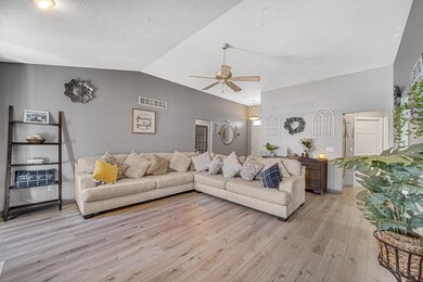 55398 Sumerset Ln, New Carlisle, IN 46552 - photo 5