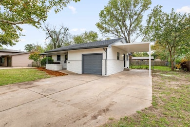 7513 W Galoway Ave, Wichita, KS 67212 - photo 2