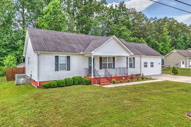 122 Indian Springs Cir, Manchester, TN 37355 - photo 2