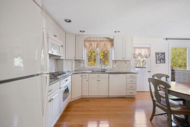 15 Sandy Ridge Cir, Sharon, MA 02067 - photo 4