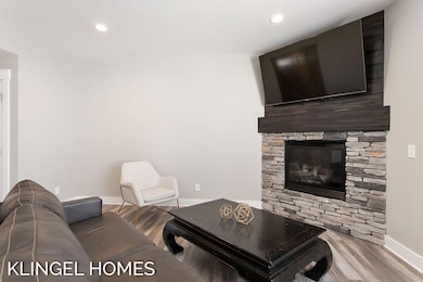54-web-or-mls-920-w-savidge-st