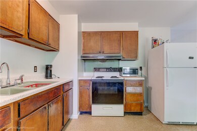 55 Cliff Dr, Bristol, RI 02809 - photo 7