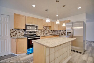 121 Jackson St, Lake Placid, FL 33852 - photo 6