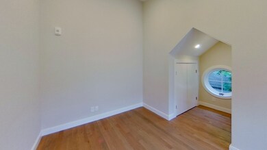 9 Mansfield St unit 5, Allston, MA 02134 - photo 5