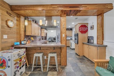 2221 Bonaventure Rd, Savannah, GA 31404 - photo 7