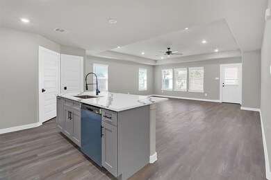 420 W Lobit St, Baytown, TX 77520 - photo 6