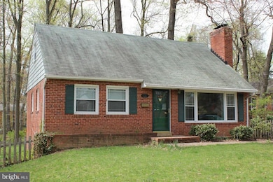 2212 Primrose Dr, Falls Church, VA 22046 - photo 2