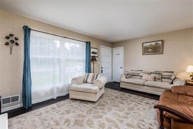 11406 E 32nd St S, Independence, MO 64052 - photo 5