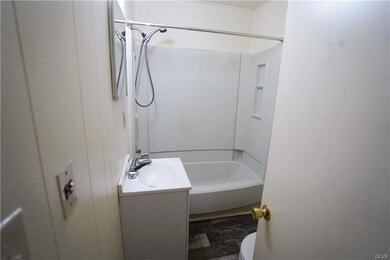 928 Chestnut St unit 2, Emmaus, PA 18049 - photo 3