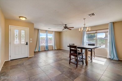 05-E Almond Crest Dr-005