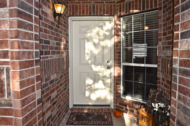 3017 Community Dr, Alvin, TX 77511 - photo 2