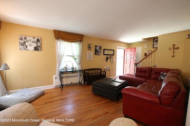 29 Rose Ct, Eatontown, NJ 07724 - photo 4